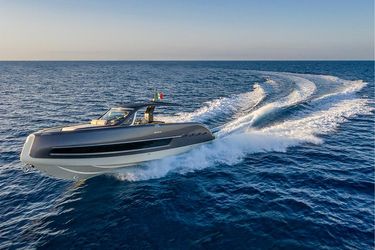 47' Invictus 2022 Yacht For Sale